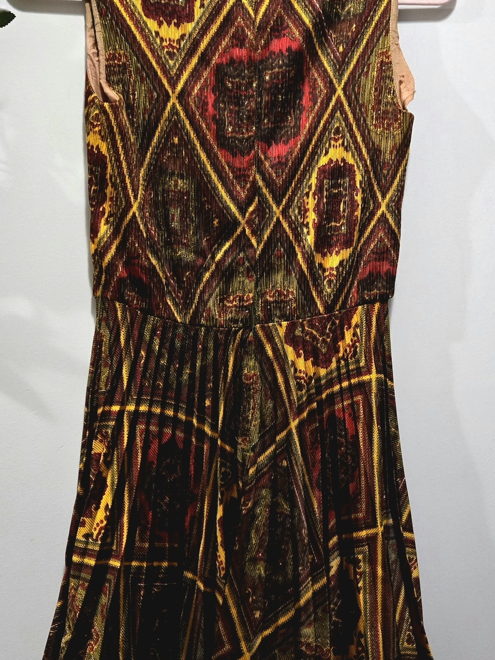Vintage 70s Pleated Midi Dress in Brown & Gold - Picture 8 of 8